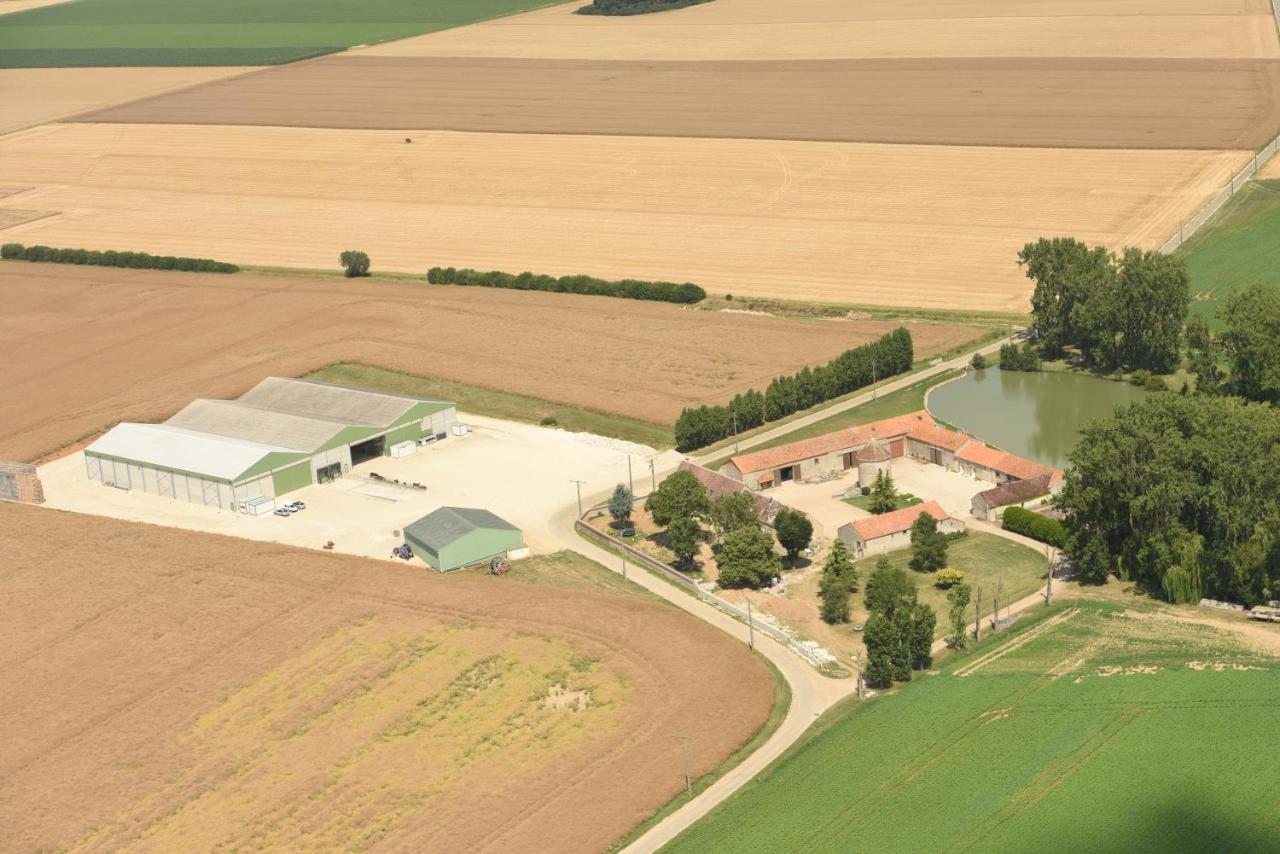 הוילה Beauvilliers  Ferme De Mesangeon מראה חיצוני תמונה