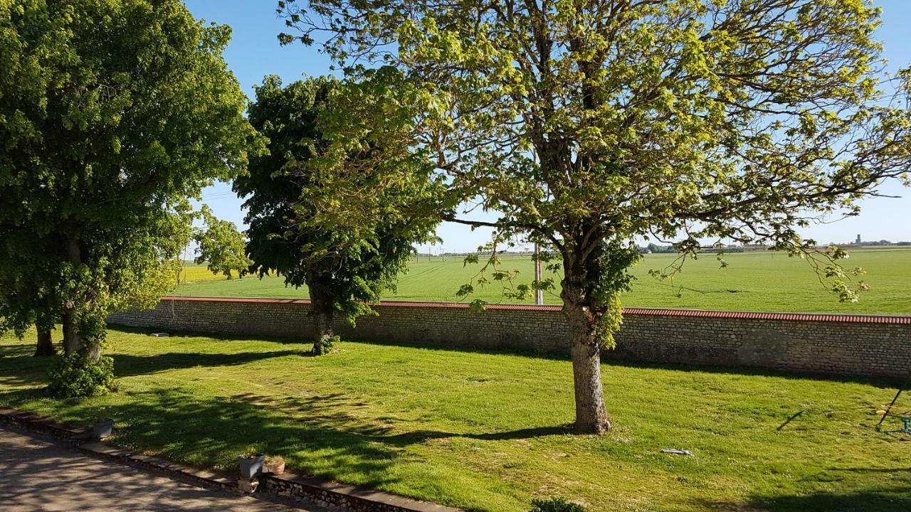 הוילה Beauvilliers  Ferme De Mesangeon מראה חיצוני תמונה